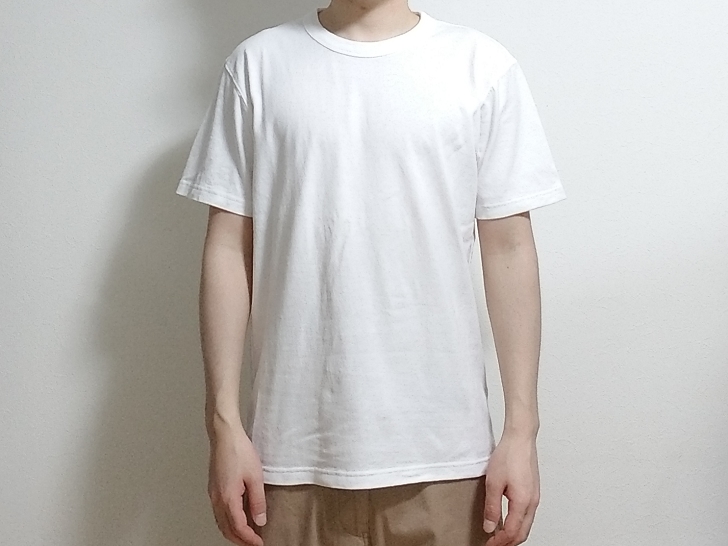 Uniqlo UのクルーネックTシャツ