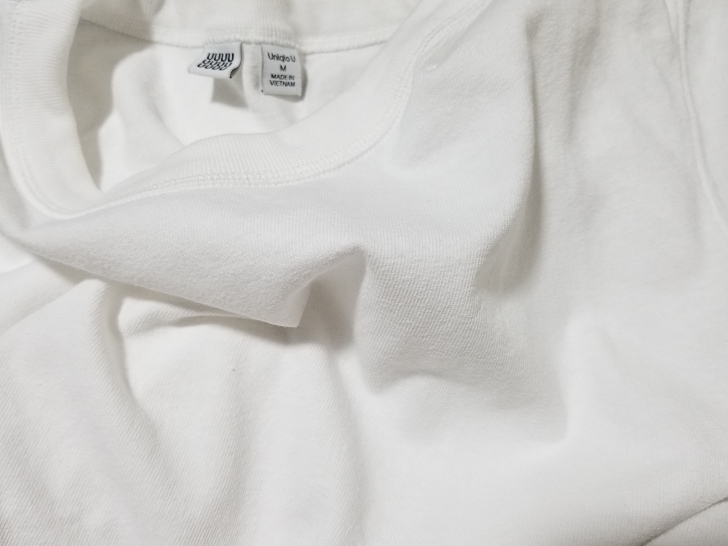 Uniqlo UのクルーネックTシャツの生地
