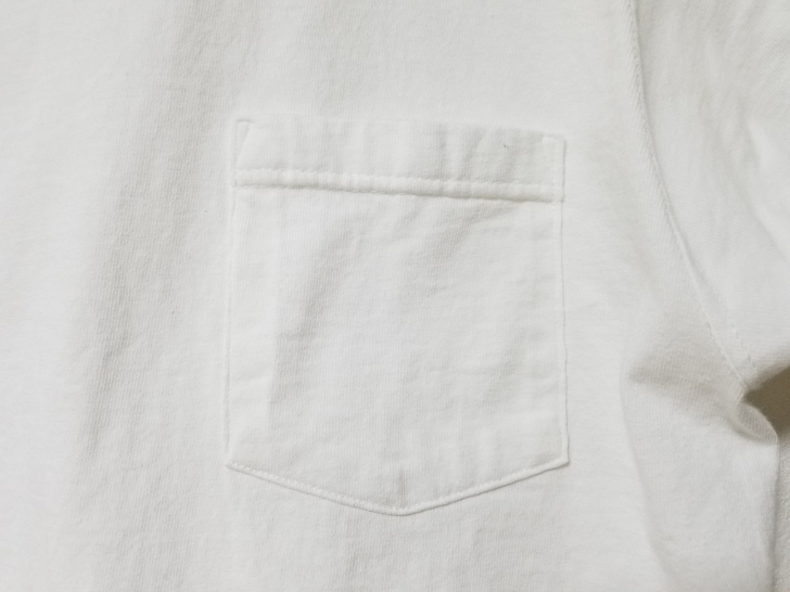 GoodwearのTシャツの胸ポケット